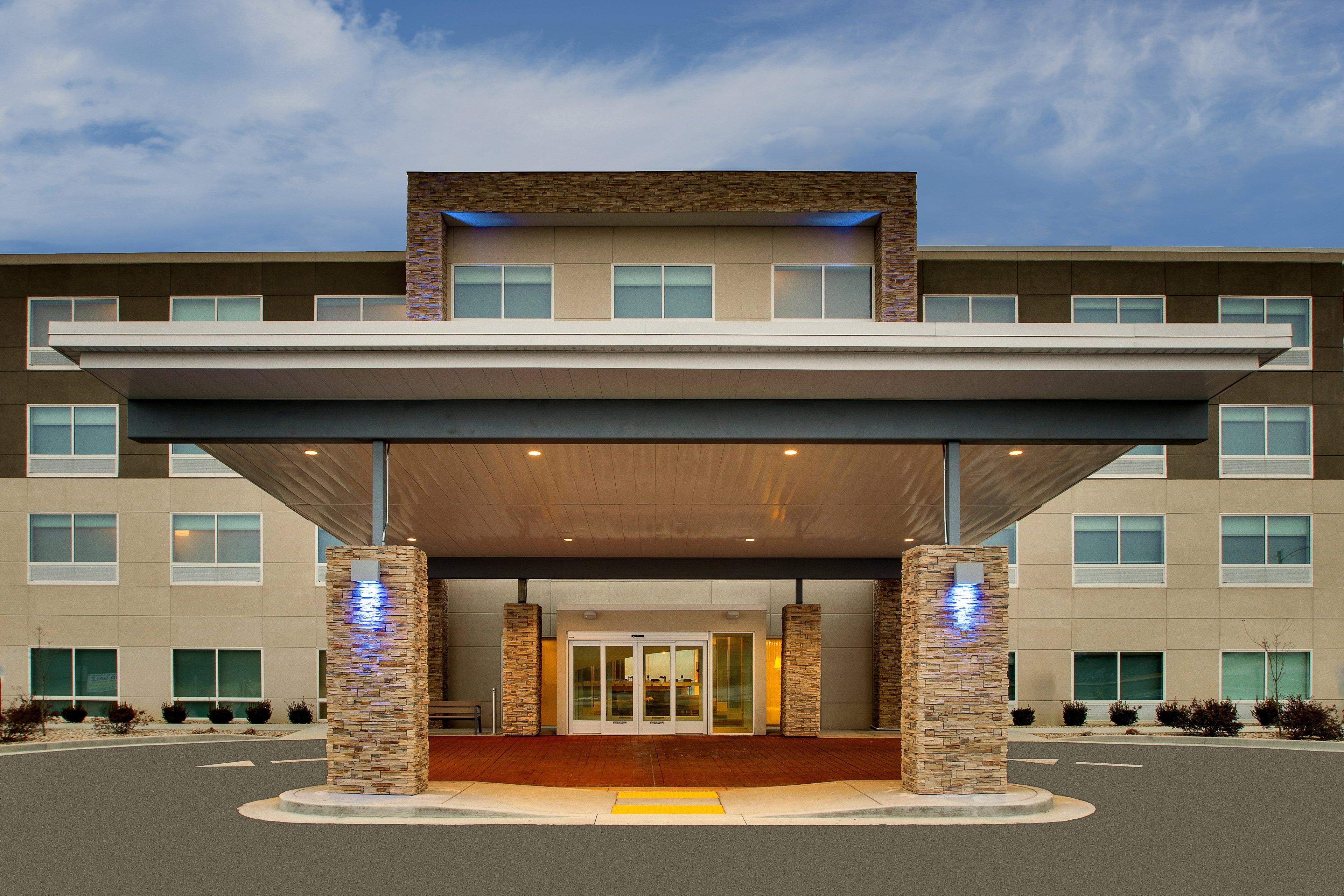Holiday Inn Express & Suites Mt Sterling North, An Ihg Hotel Mount Sterling Exterior photo